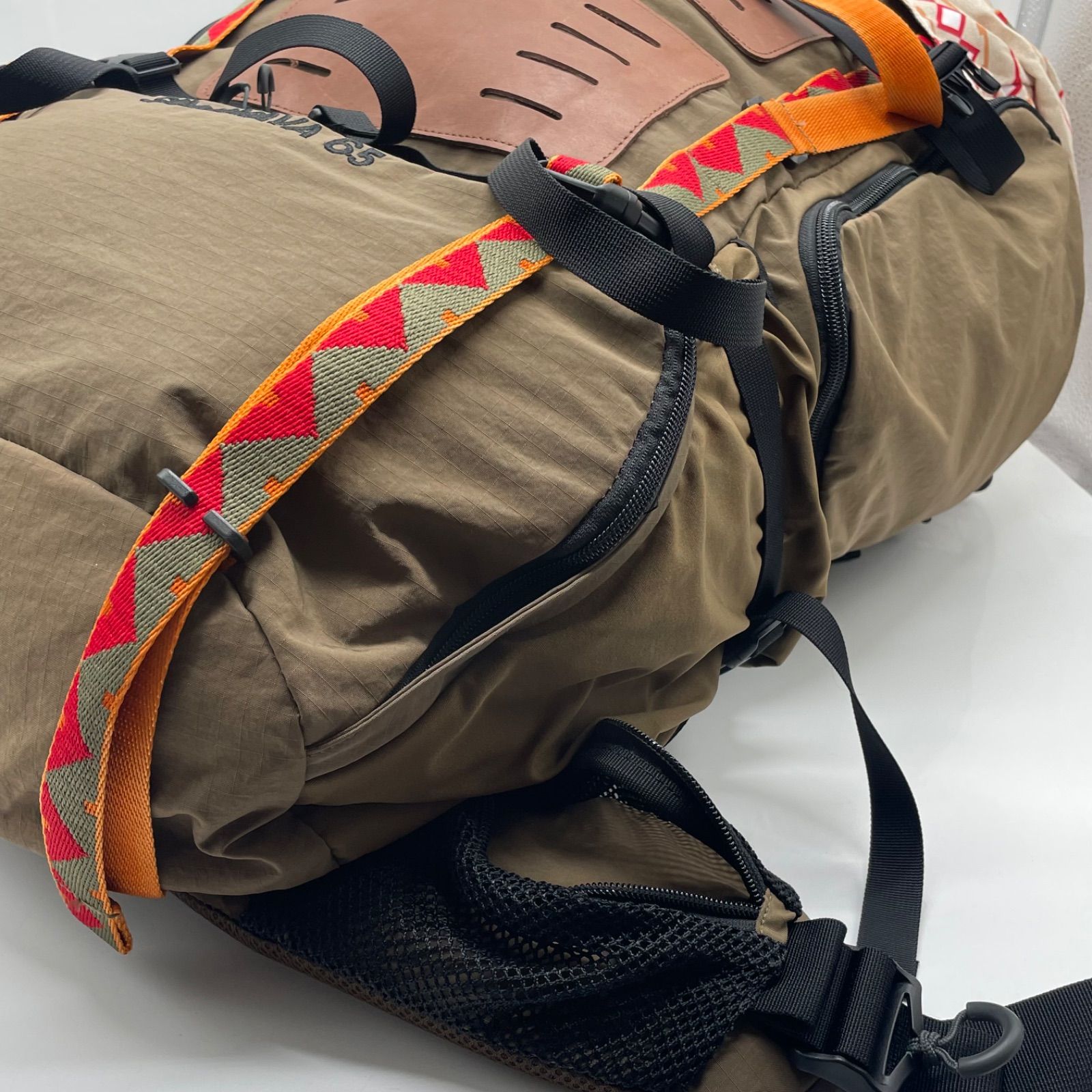 BN5503 CHUMS チャムス Sinawava 65 シナワバ リュック カバー付き ブラウン系 アウトドア 登山 OLIVEOS_COM_TR