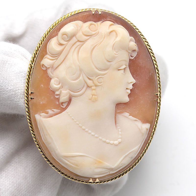 シェルカメオブローチ K18YG 女性 横顔 ペンダントトップ兼用 - メルカリ