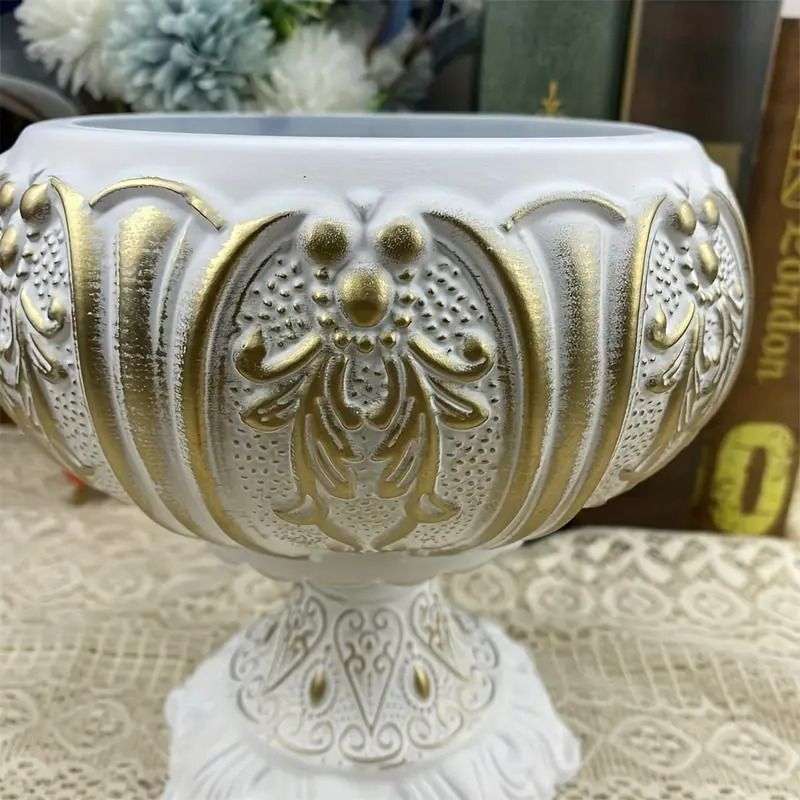 植木鉢 お洒落 フラワーポット ヨーロピアン ヴィンテージ調 ホワイト ゴールド 金属 彫刻 花瓶 フラワーベース インテリア ホームデコ 4 7