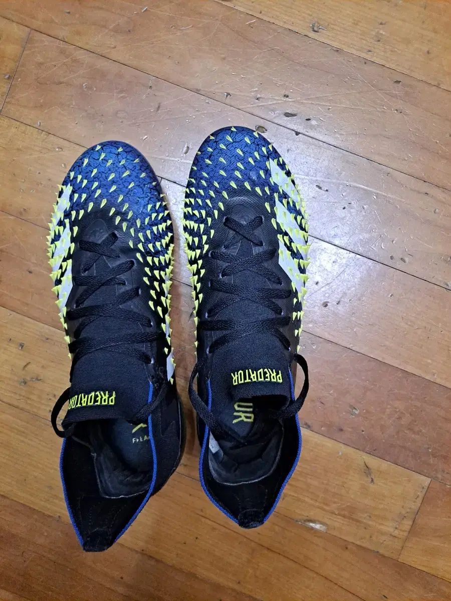 アディダス プレデター プリック 1 250