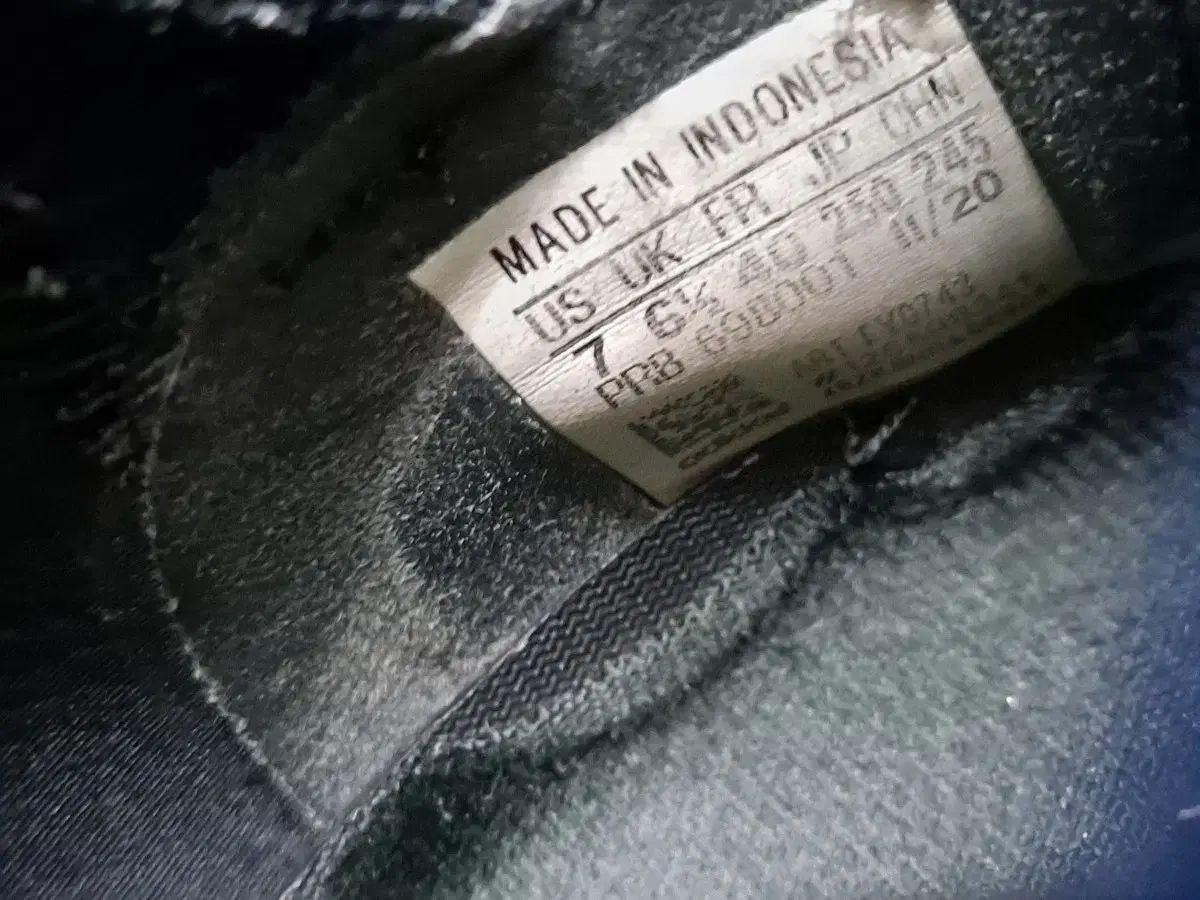  アディダス プレデター プリック 1 250 フットサルシューズ シューズ