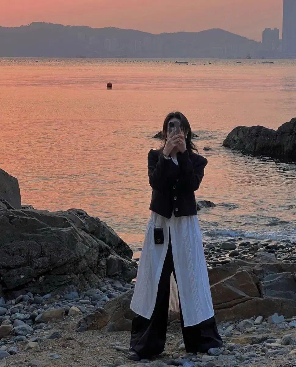 TREEMINGBIRD プリーツ ローブ ONE PIECE 白