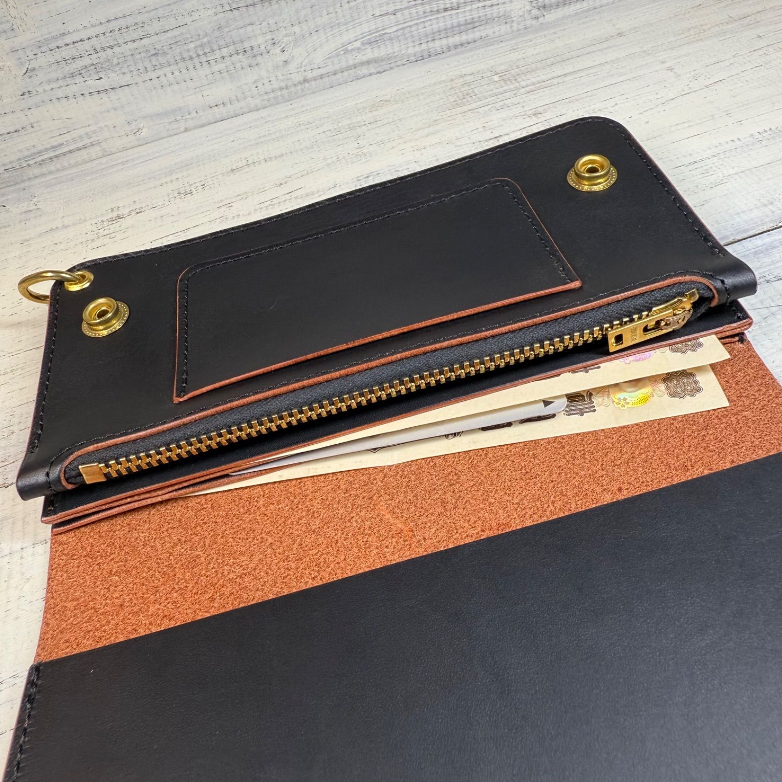 トラッカーウォレット ロング 3層】 ブラック 茶芯 ゴールド