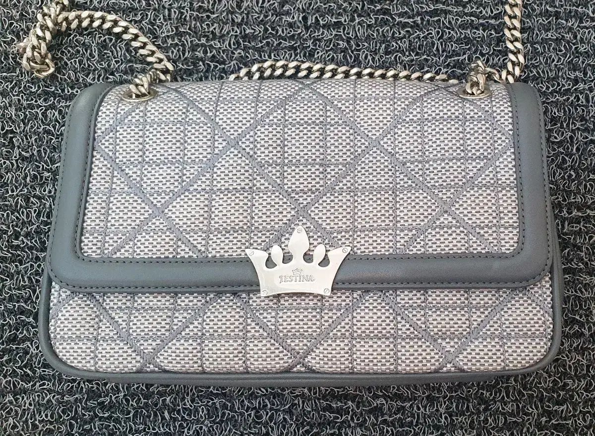 J.ESTINA ジェイエスティナ チェーンバッグ