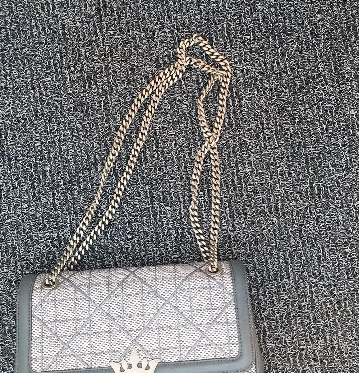 チェーンバッグ