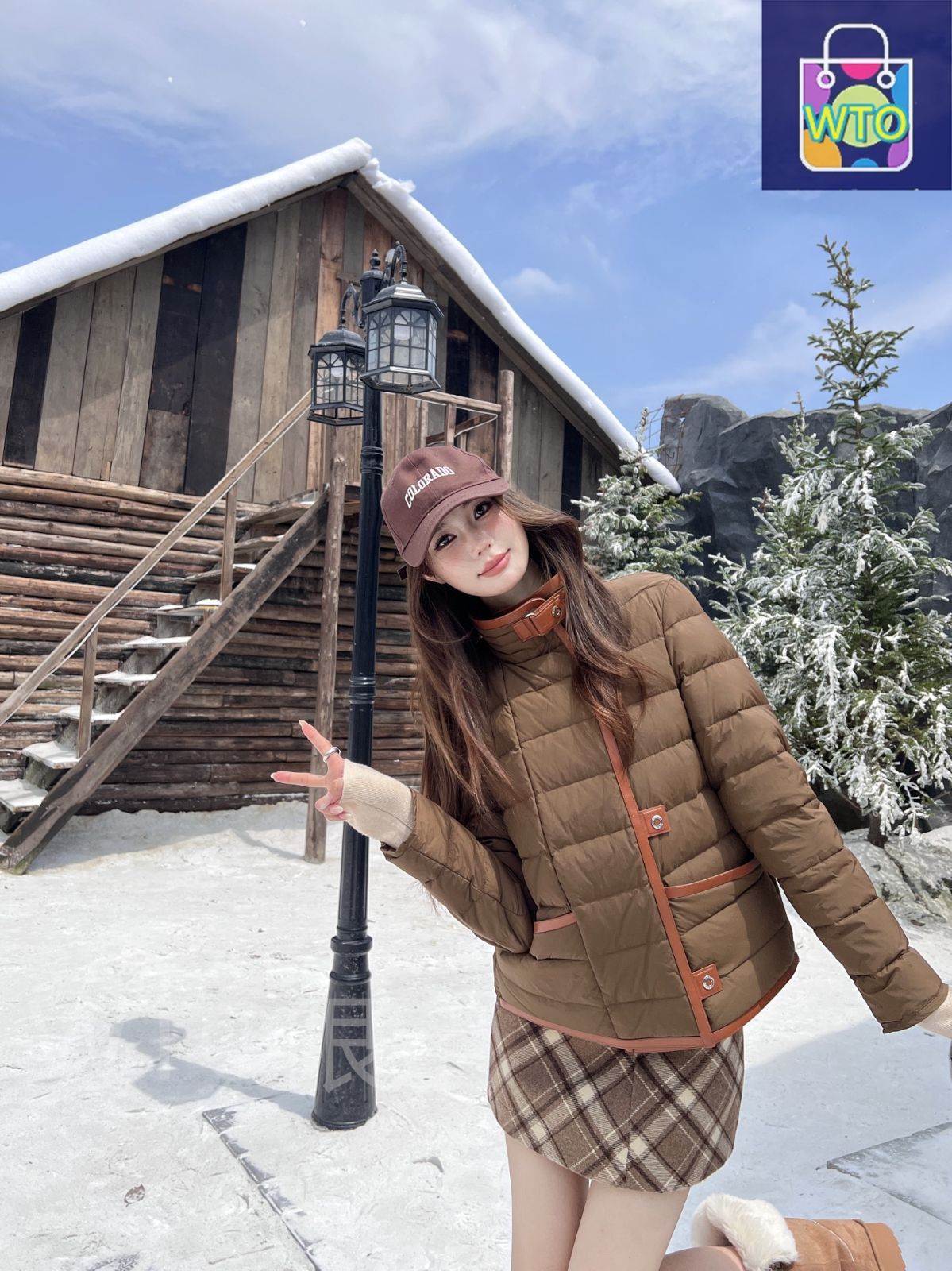 今日 Burberry バーバリー 立襟ダウンジャケット レザーパッチワーク 90 ホワイトダックダウン充填ダウンジャケット アウター トップス