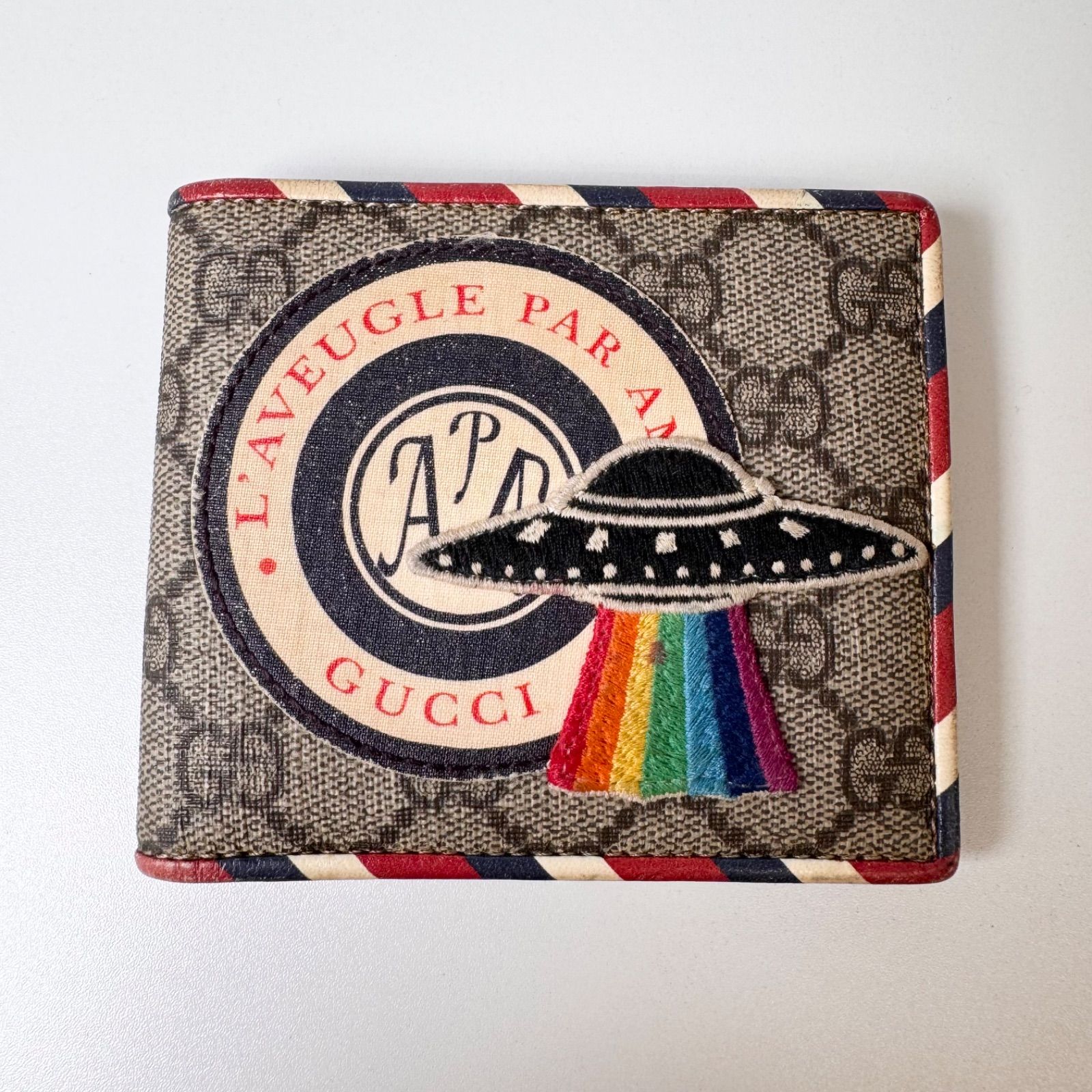 人気 ミニ財布 稀少 BCランク GUCCI 財布 折り財布 ウォレット ナイトクーリエ GGスプリーム UFO GGロゴ 小銭入れ レザー レインボー ユニセックス Z