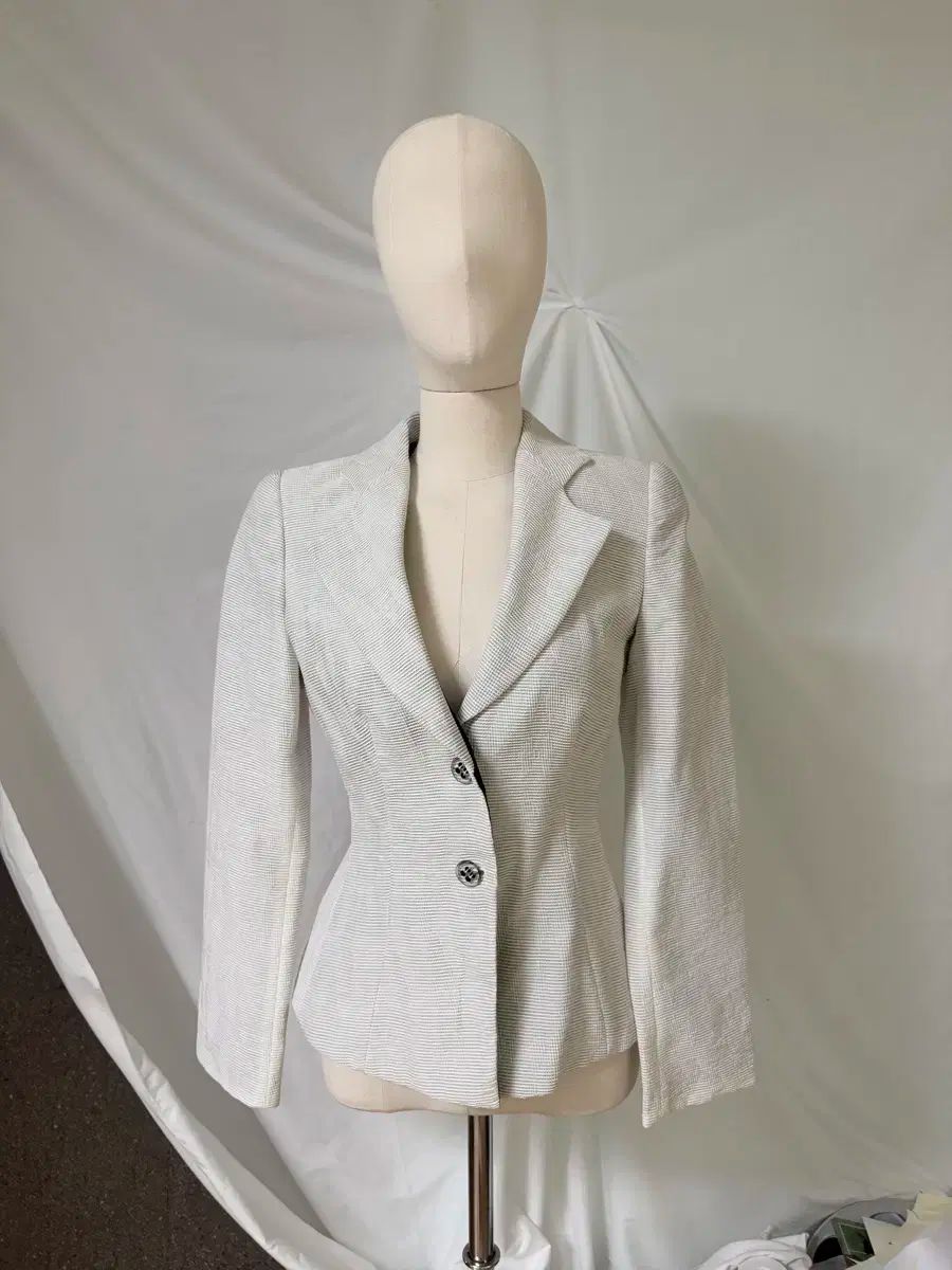 ジョルジオ アルマーニ レディース アイボリー ジャケット