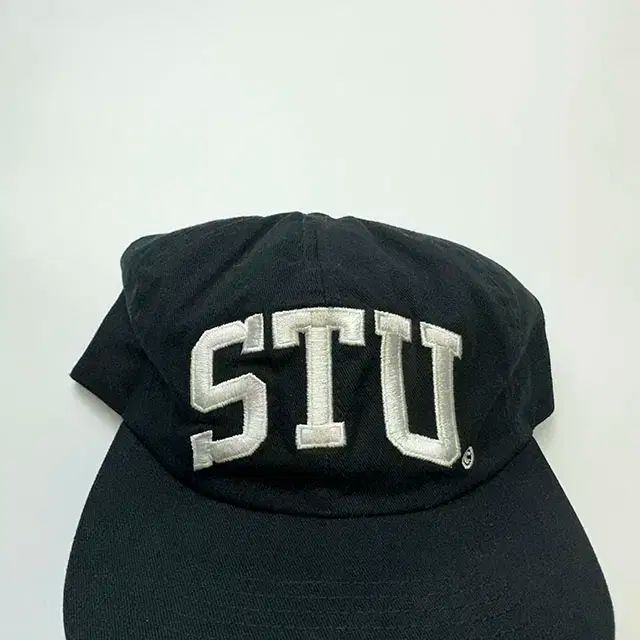 Strapback Cap