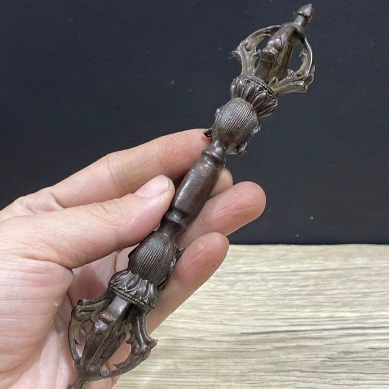 銅製 法器 金剛降魔杵 鎮宅 辟邪開運 風水 招財 置物 工芸品 銅細工 密教法器 馬頭明王金剛杵 降魔杵 金剛尖 鎮宅辟邪 開運風水