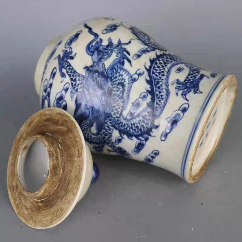 清乾隆青花竜紋将軍缶 景徳鎮 陶磁器 装飾品 現代工芸品 美術品 置物 清乾隆青花竜紋将軍缶 賞物観賞瓶 景徳鎮 陶磁器 装飾品 現代工芸品 置物