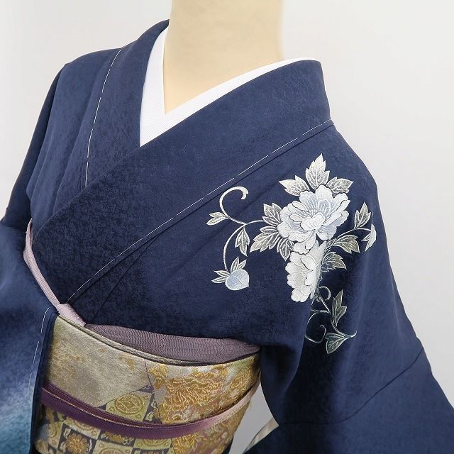 ❁tomihisa❁新品 金彩友禅 和田光正 落款 着物 正絹 仕付け糸付