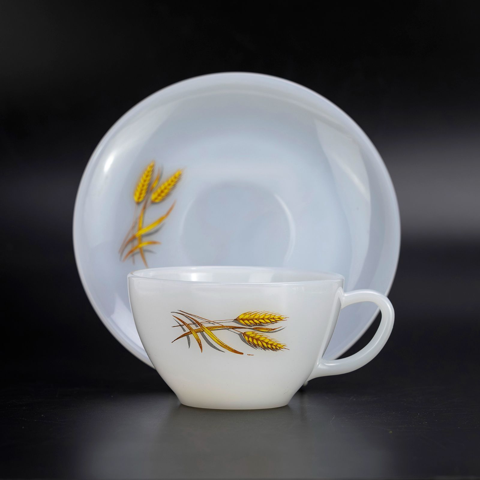 ファイヤーキング ウィート Fire-King Wheat カップ＆ソーサー ミルク