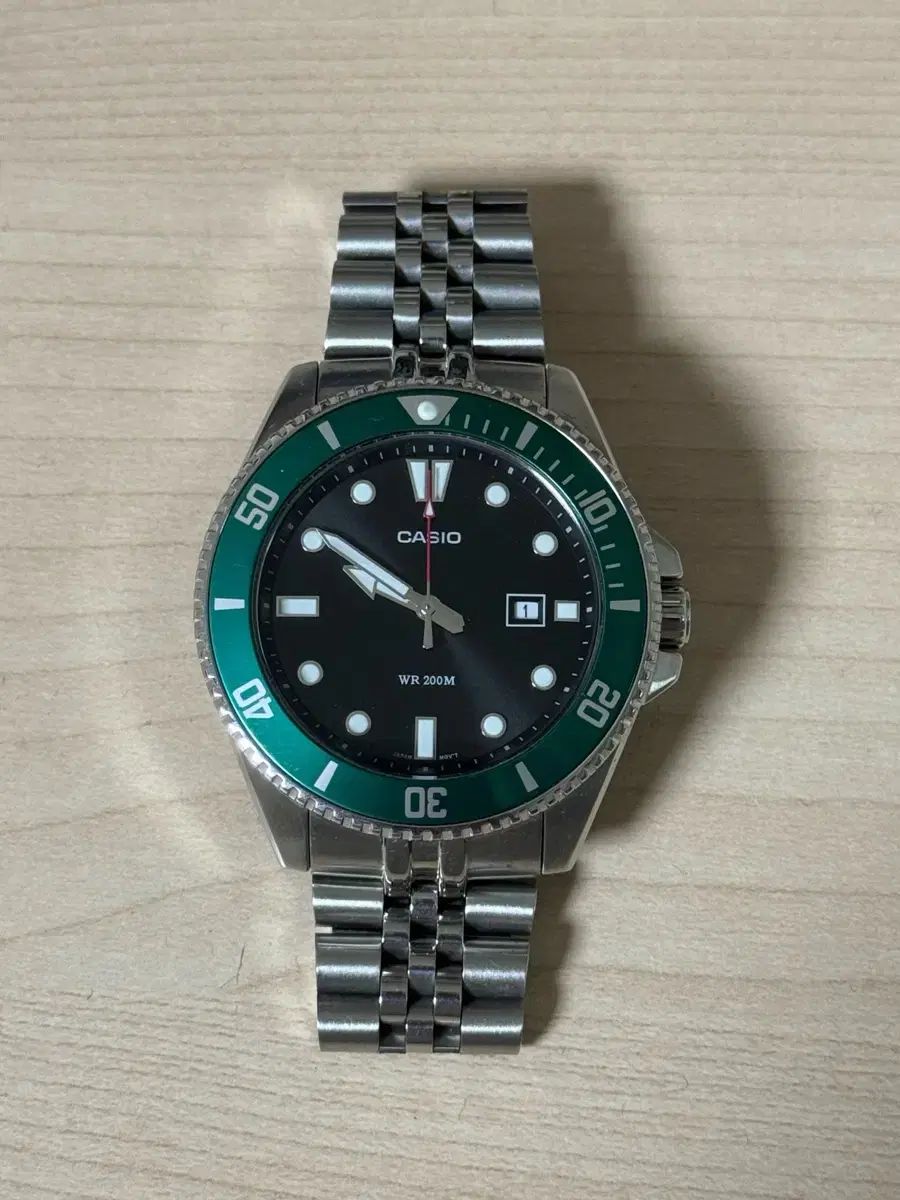 CASIO 新 黒カジキ mdv 106