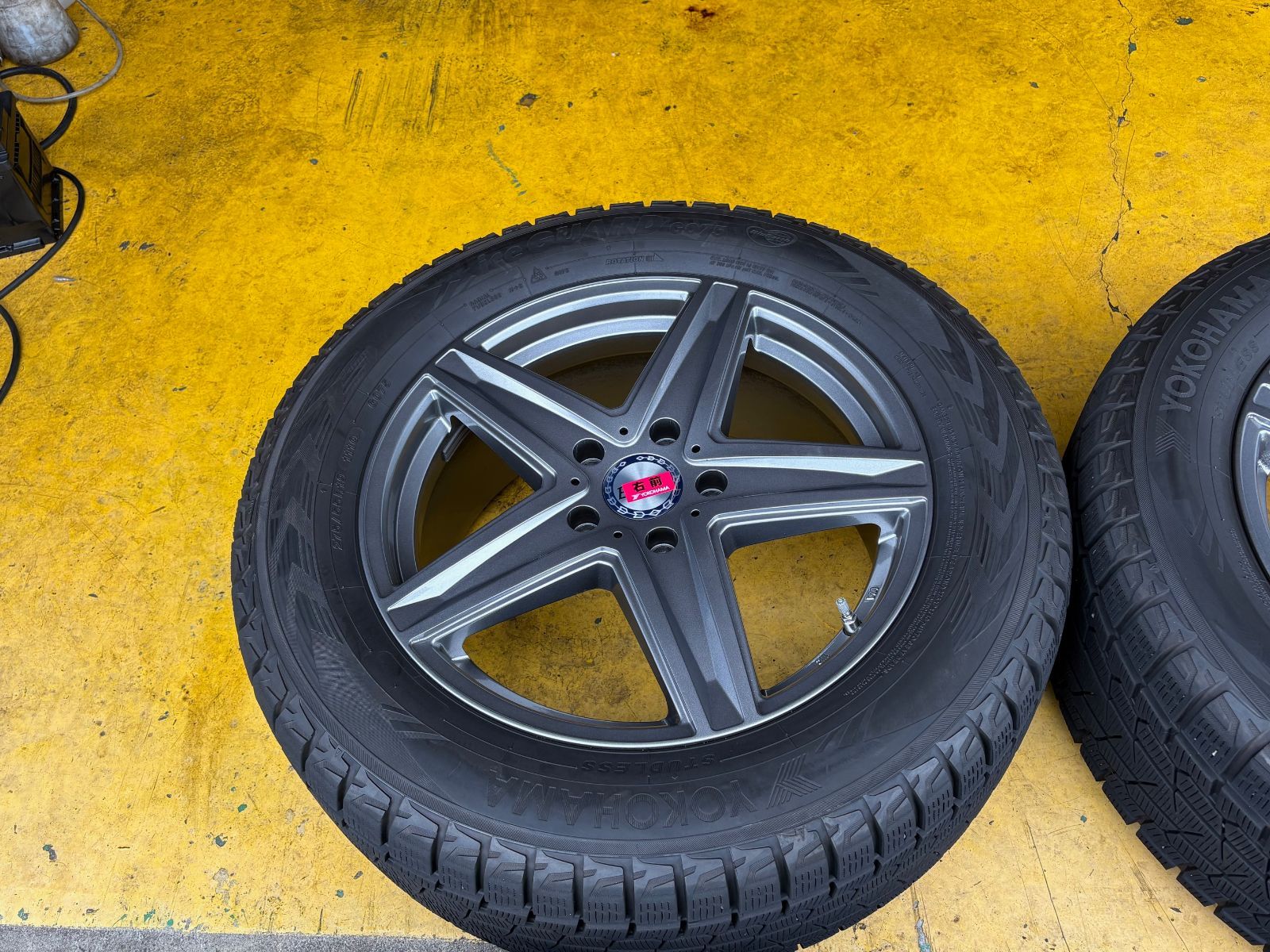 メルセデスベンツGクラス用ユーロフォルシュ19インチスタッドレスセット