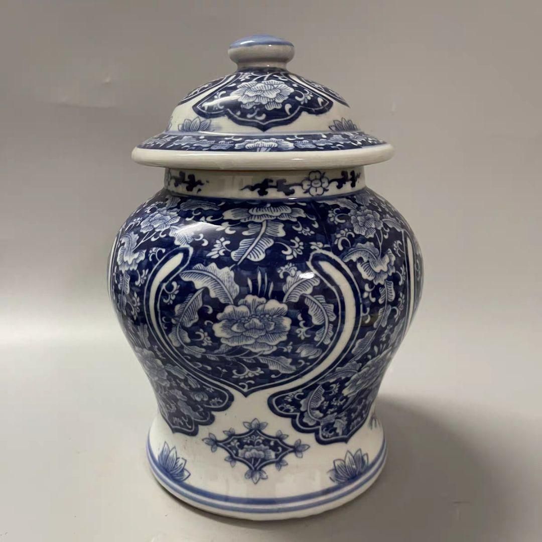 清末期青花磁器将軍壺 景徳鎮 陶磁器 装飾品 現代工芸品 美術品 置物 清末期青花磁器将軍壺 景徳鎮 陶磁器 装飾品 現代工芸品 美術