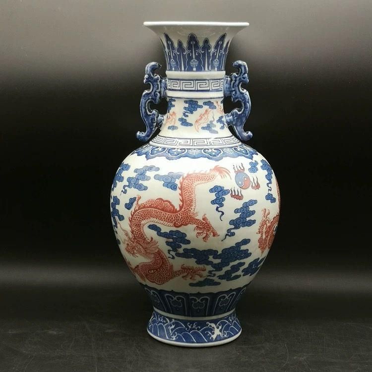 乾隆雲龍紋両耳瓶 青花瓶 景徳鎮 陶磁器 装飾品 現代工芸品 美術品 置物 乾隆雲龍紋両耳瓶 青花瓶 景徳鎮 陶磁器 装飾品 現代工芸品 美術品