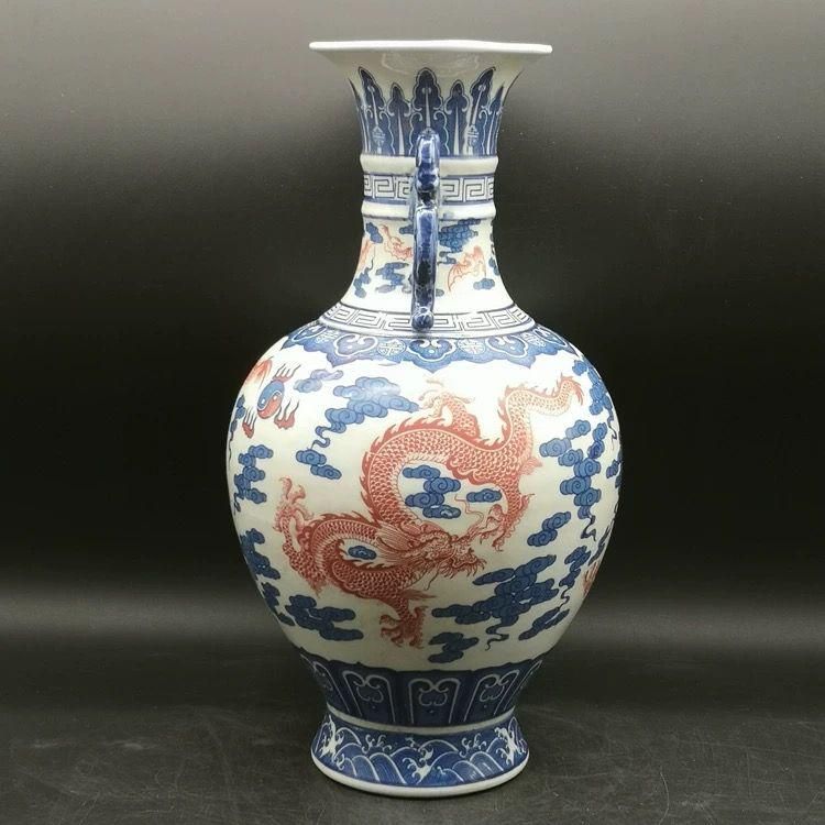 清乾隆鯖竜紋両耳花瓶 景徳鎮 陶磁器 装飾品 現代工芸品 美術品 置物 乾隆雲龍紋両耳瓶 青花瓶 景徳鎮 陶磁器 装飾品 現代工芸品 美術品