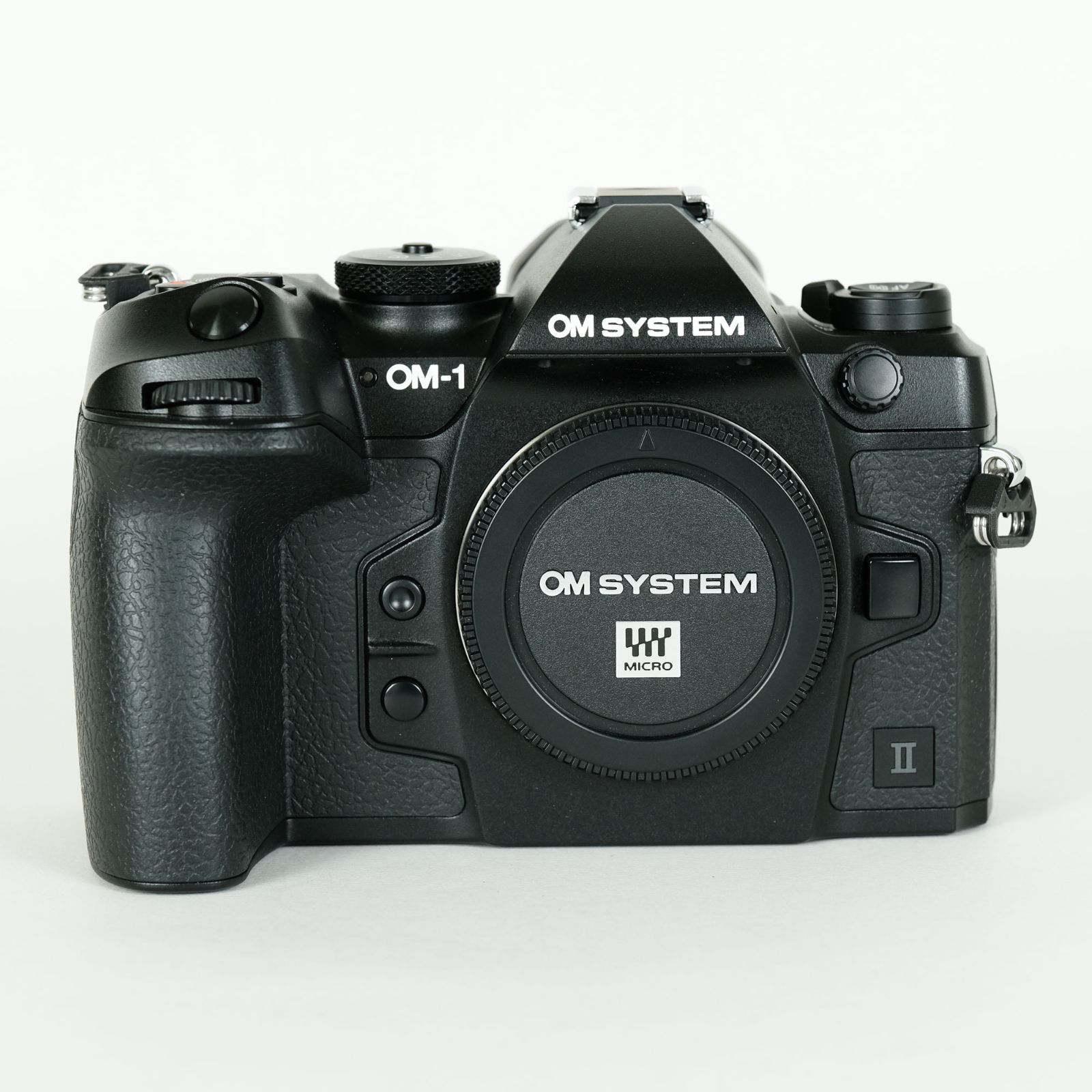 シャッター数15 460回|バッテリーグリップ付 OM SYSTEM OM-1 Mark II ボディ ミラーレス一眼カメラ