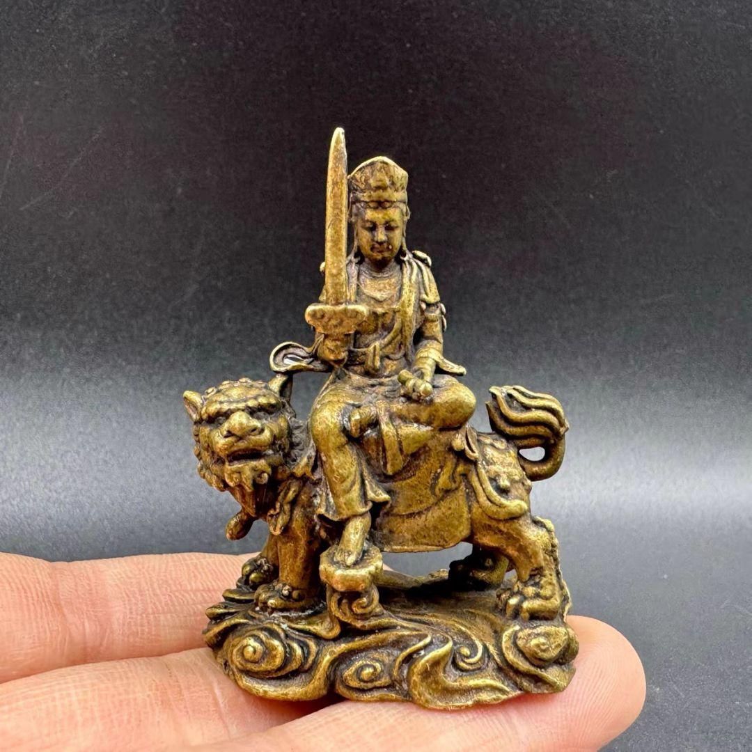 銅細工 青獅子文殊菩薩坐像 装飾品 工芸品 美術品 置物 - メルカリ