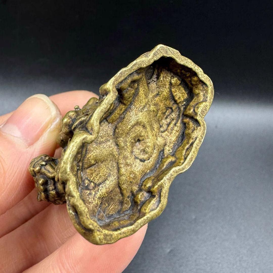 銅細工 青獅子文殊菩薩坐像 装飾品 工芸品 美術品 置物 - メルカリ