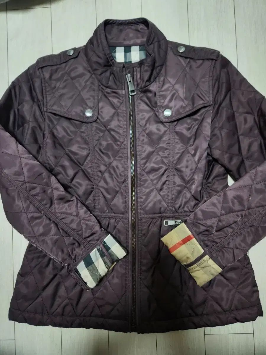 バーバリー キルティング ジャケット 12歳用 ストア バーバリー