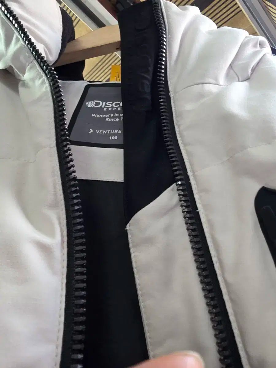 DISCOVERY ベンチャー ダウン 100 サイズ