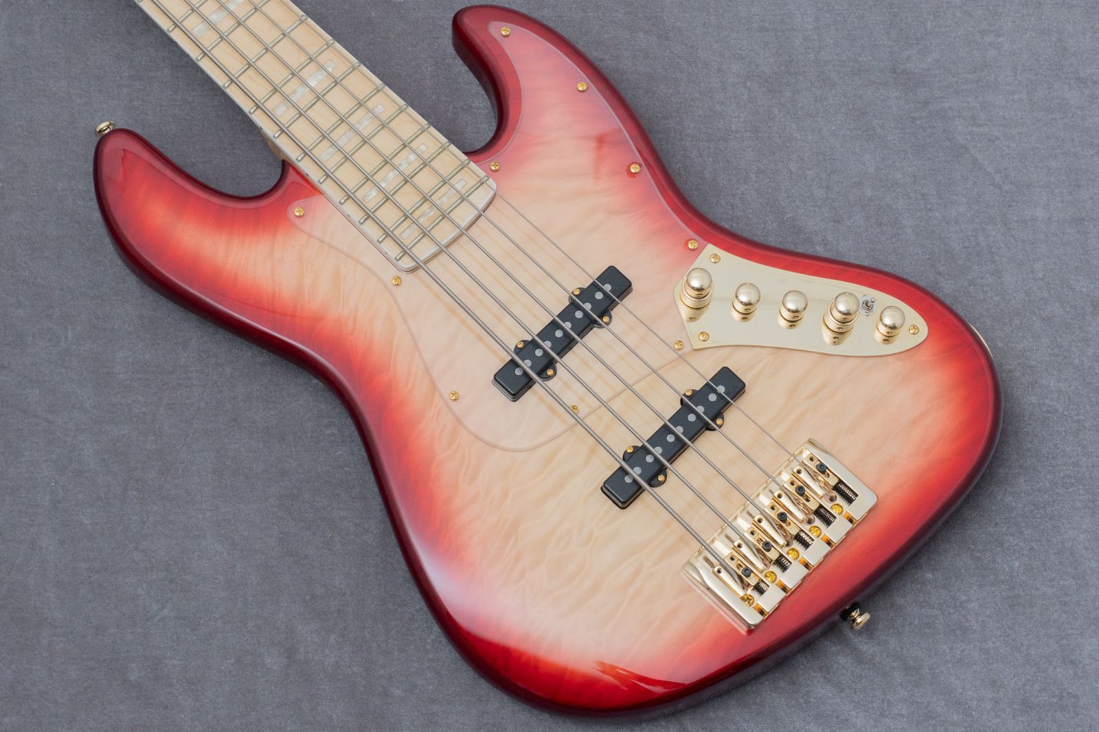 Swing Guitars Jazz Deluxe 5 Red Burst 4 68 kg GIB兵庫