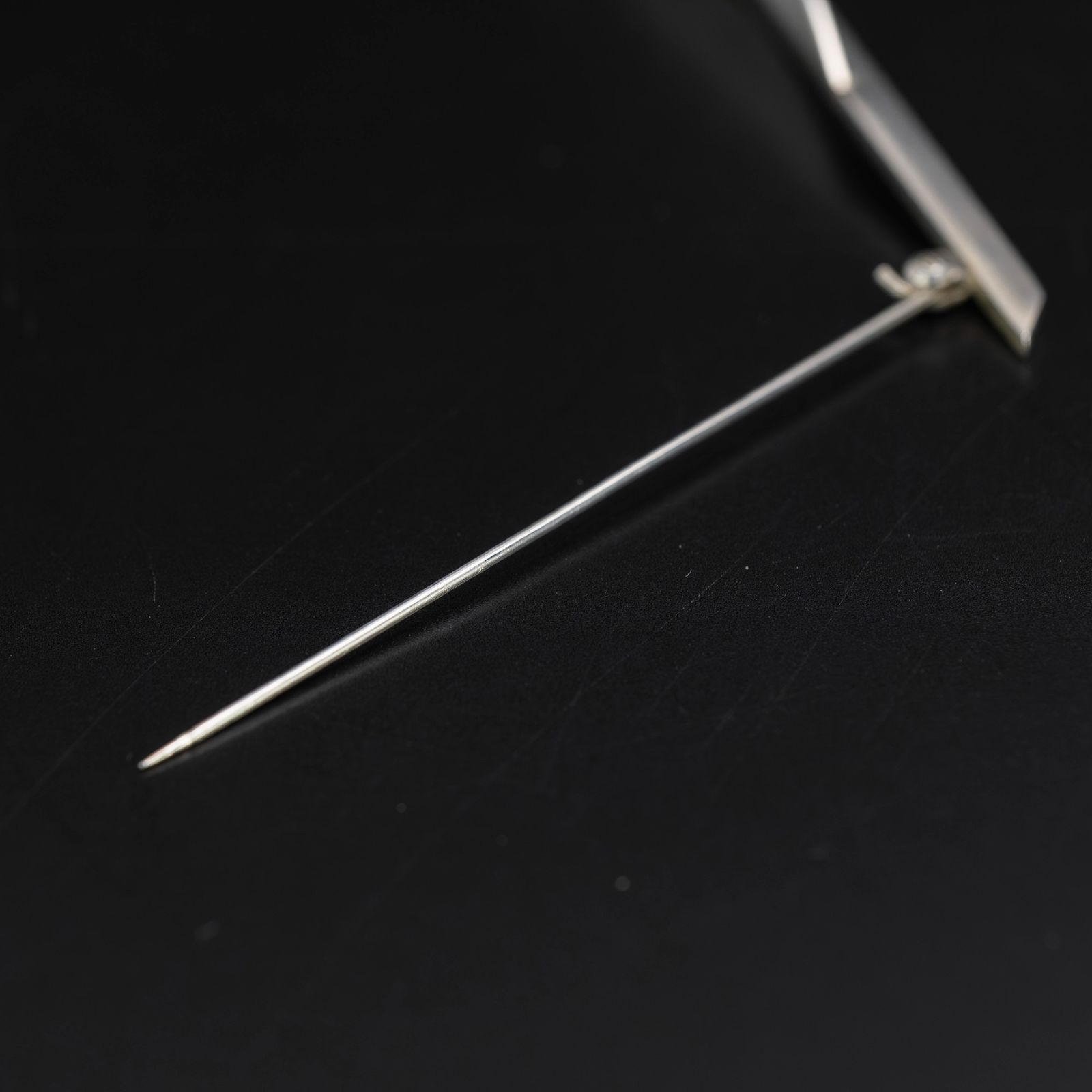 No.134 リーフブローチ