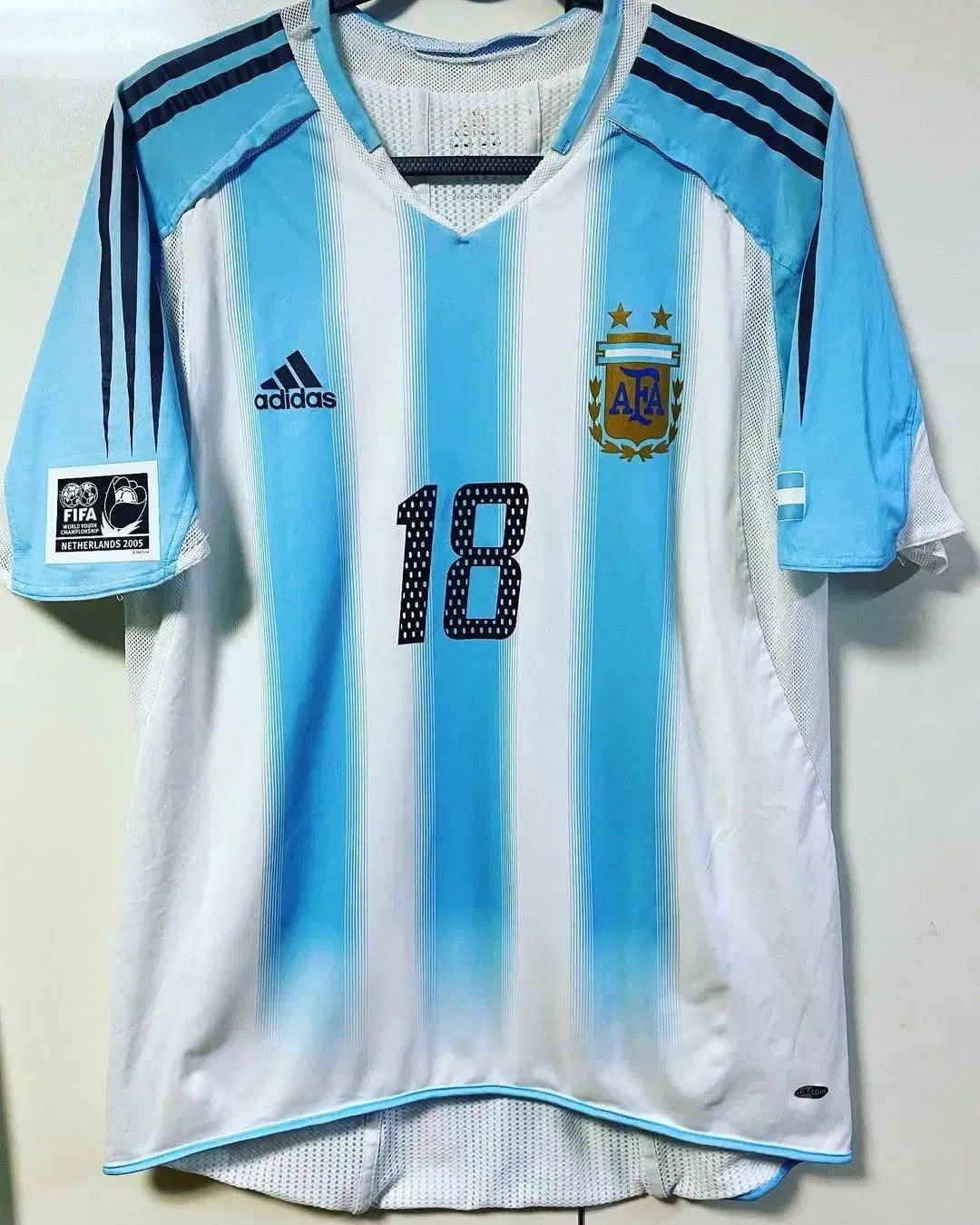 2005 アルゼンチン アセンティック メッシ Tシャツ