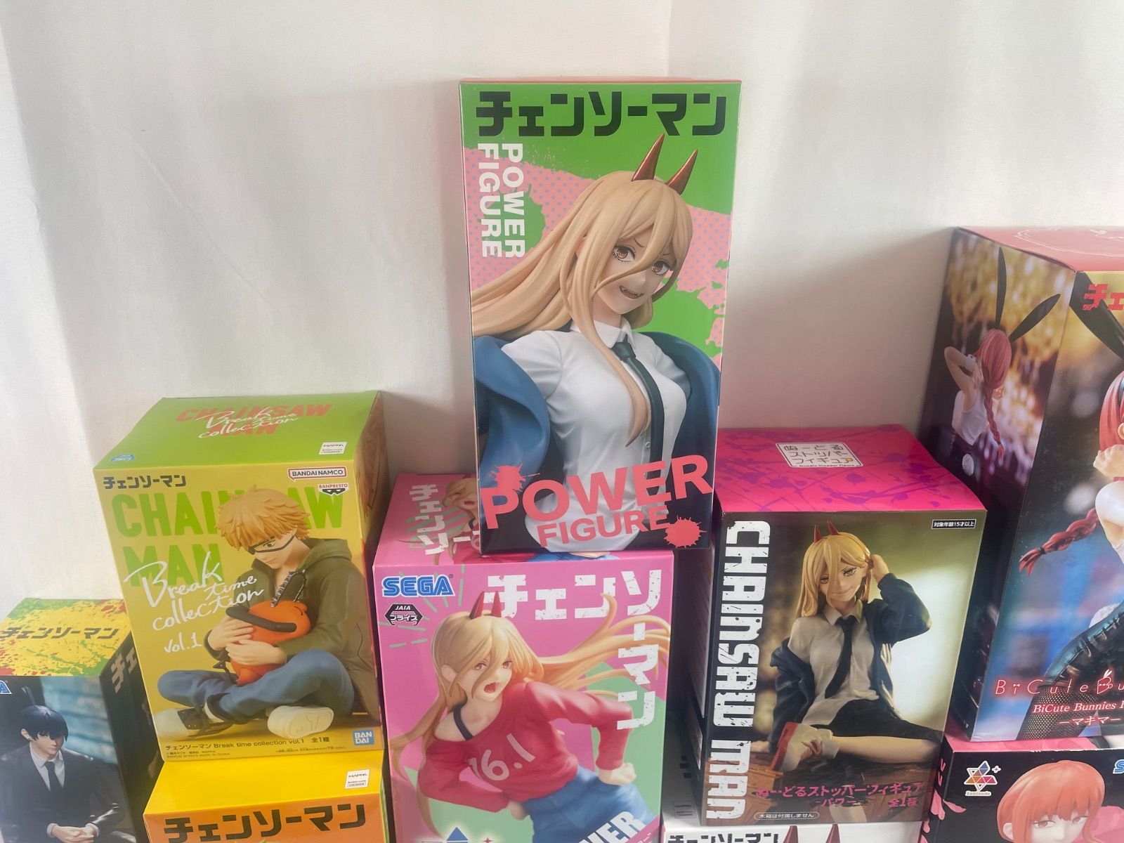 A2054・チェンソーマン 未開封 フィギュア まとめ 19個 箱ダメージ品