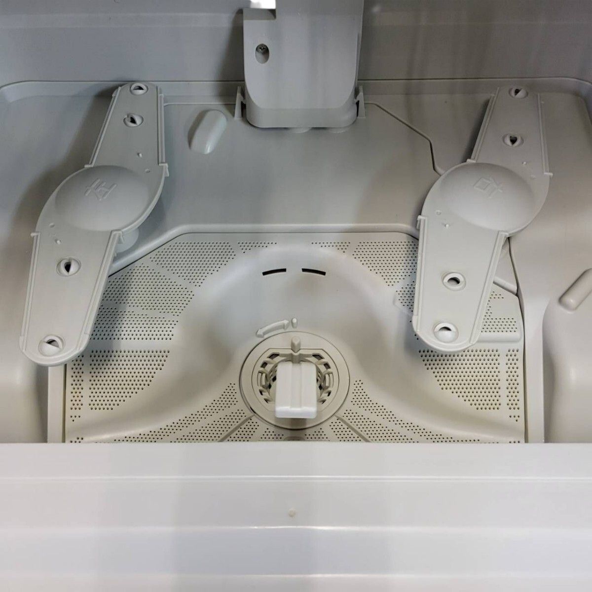  Panasonic パナソニック 食器洗い乾燥機 食洗機 電気食器洗い乾燥機 NP TH 4 W 食器乾燥機 食洗機