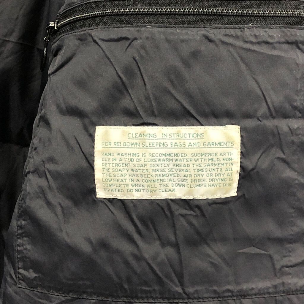 アイ ダウンジャケット