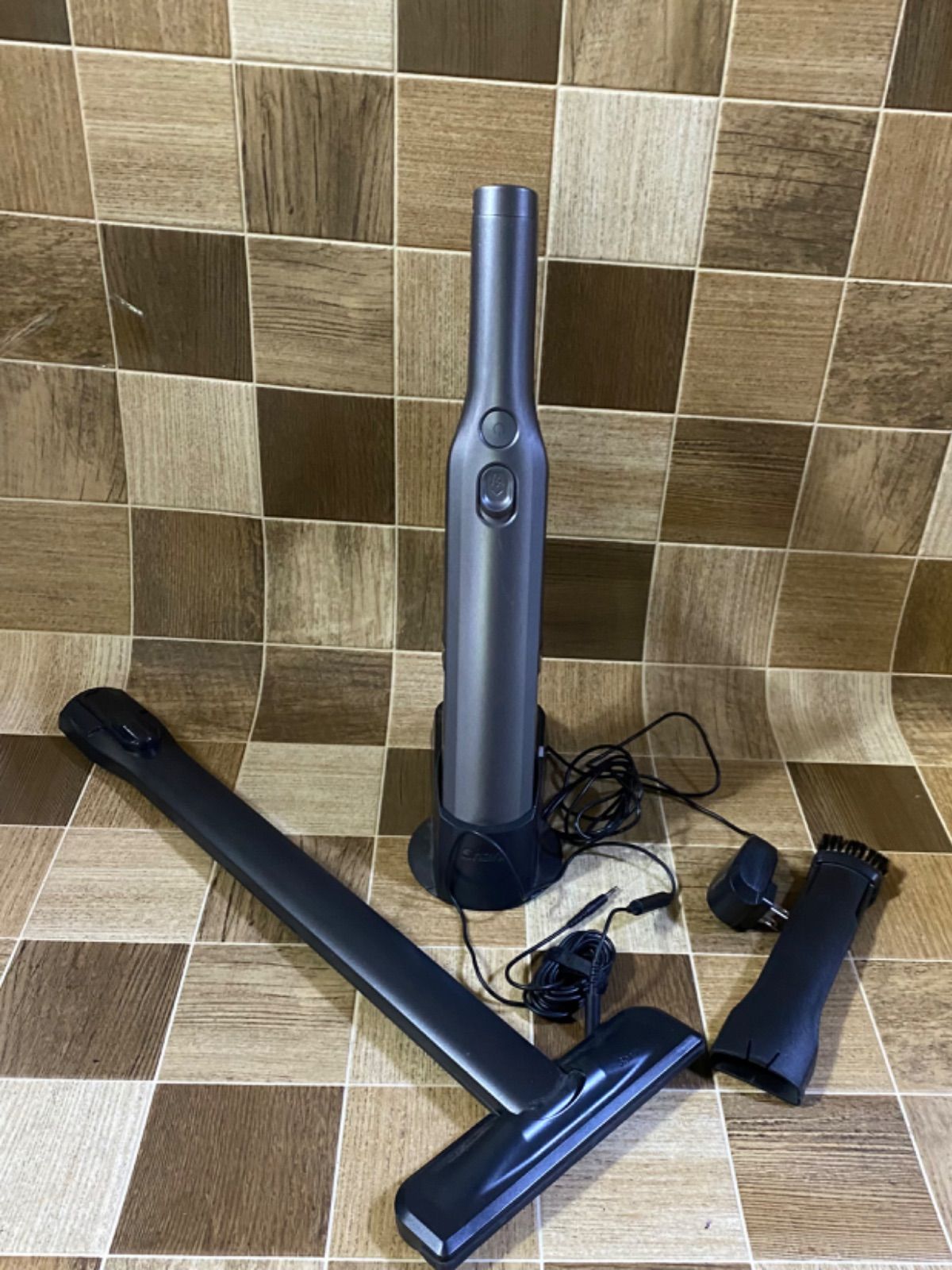 Shark シャーク ハンディクリーナー WV260J 中古品 - メルカリ