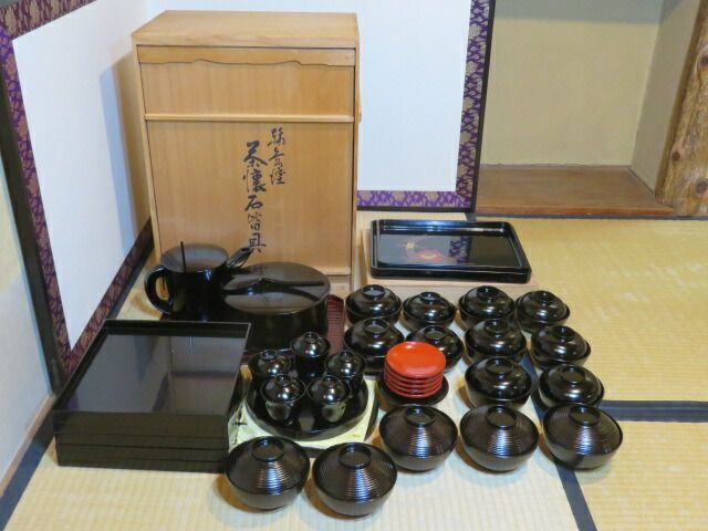 十一月◇特売品）石川県 輪島塗 大向高洲堂作 懐石道具一揃と 輪島塗