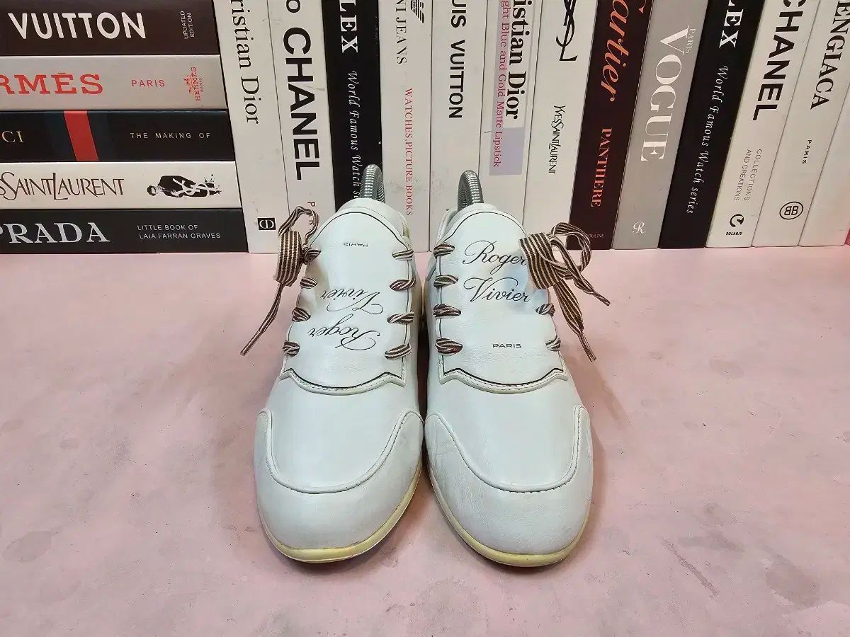 Roger Vivier ロジェ ヴィヴィエ レディース スニーカー 靴 230