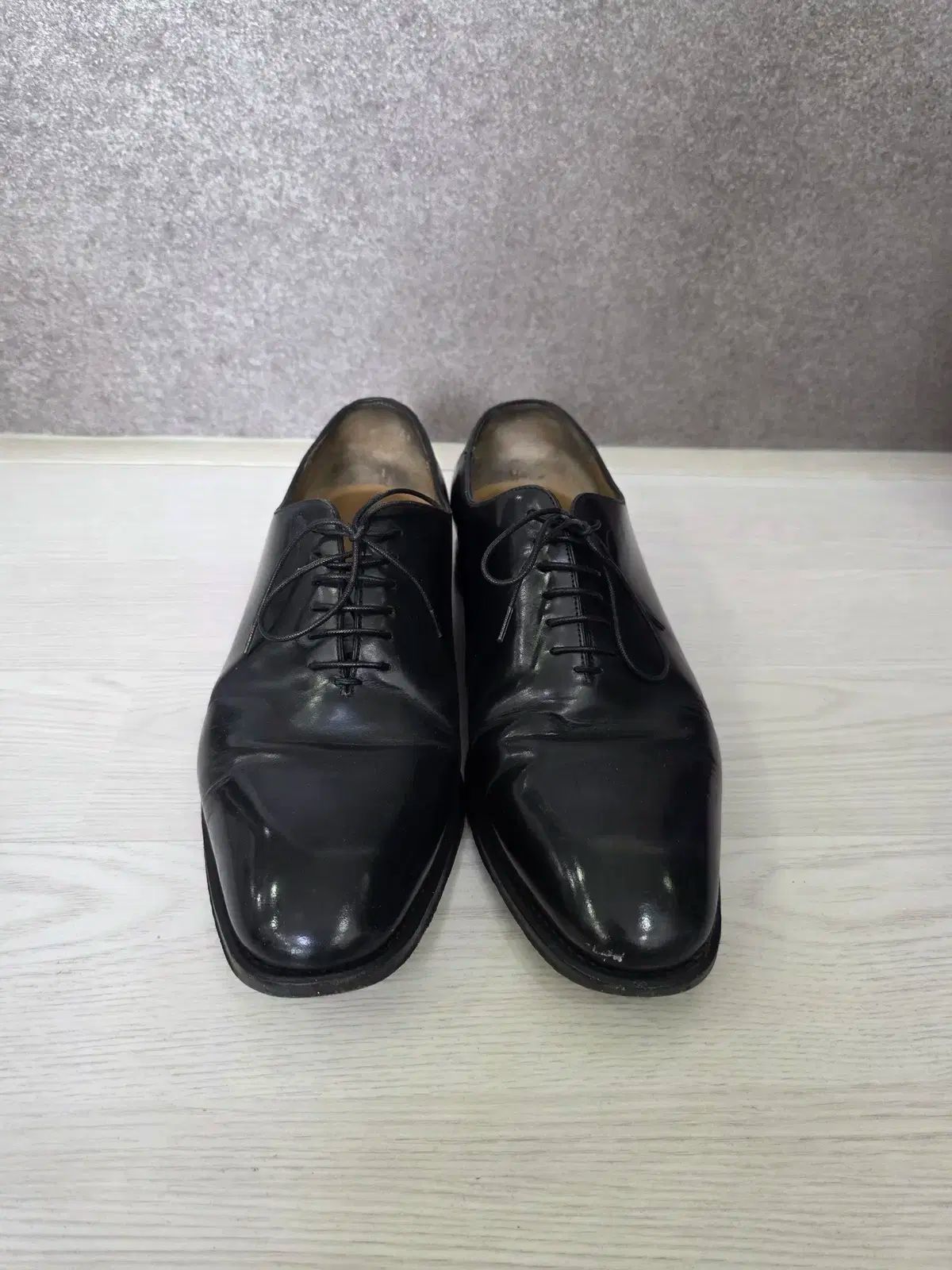 フェラガモ メンズ 靴 8 2 1