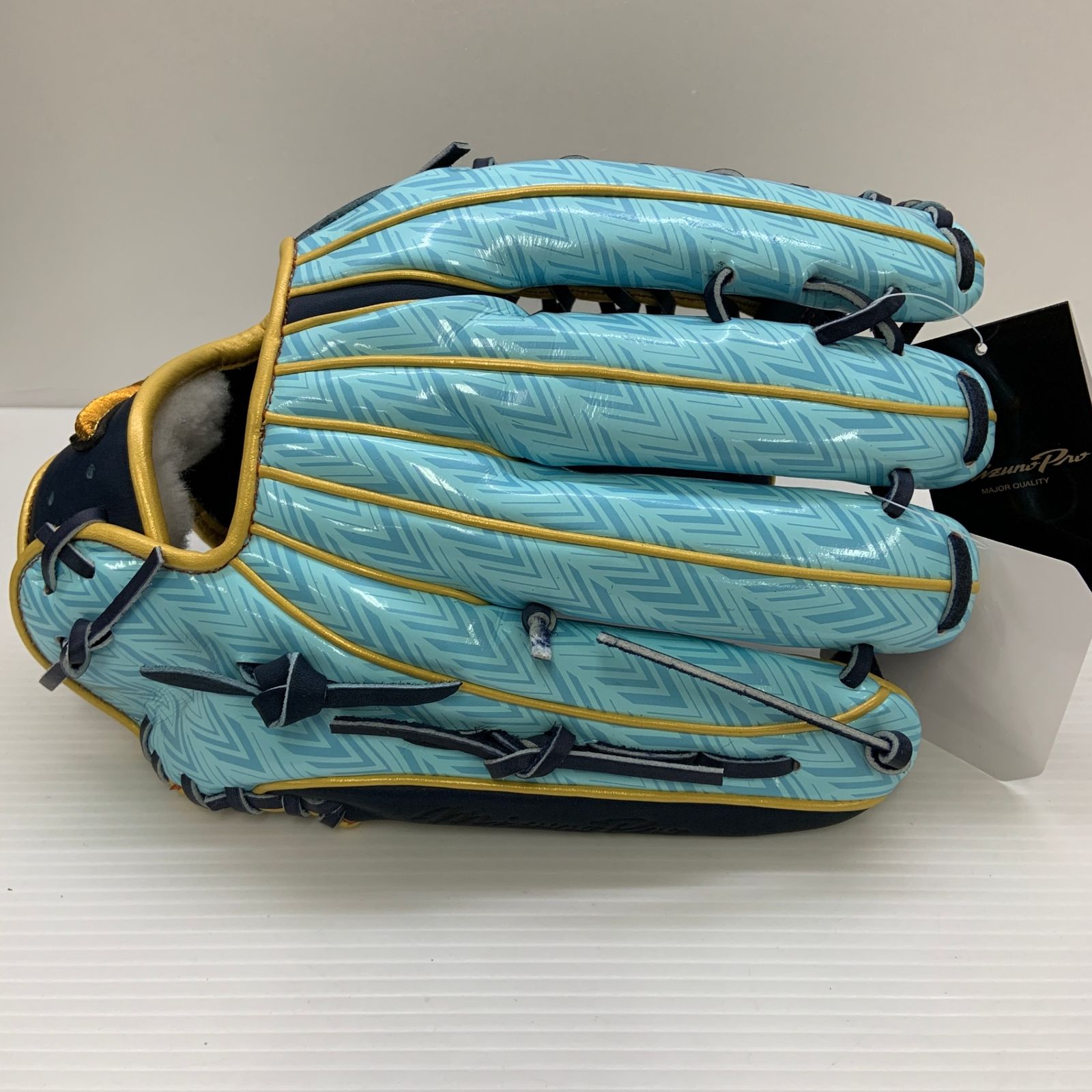 箱 グローブ袋付き