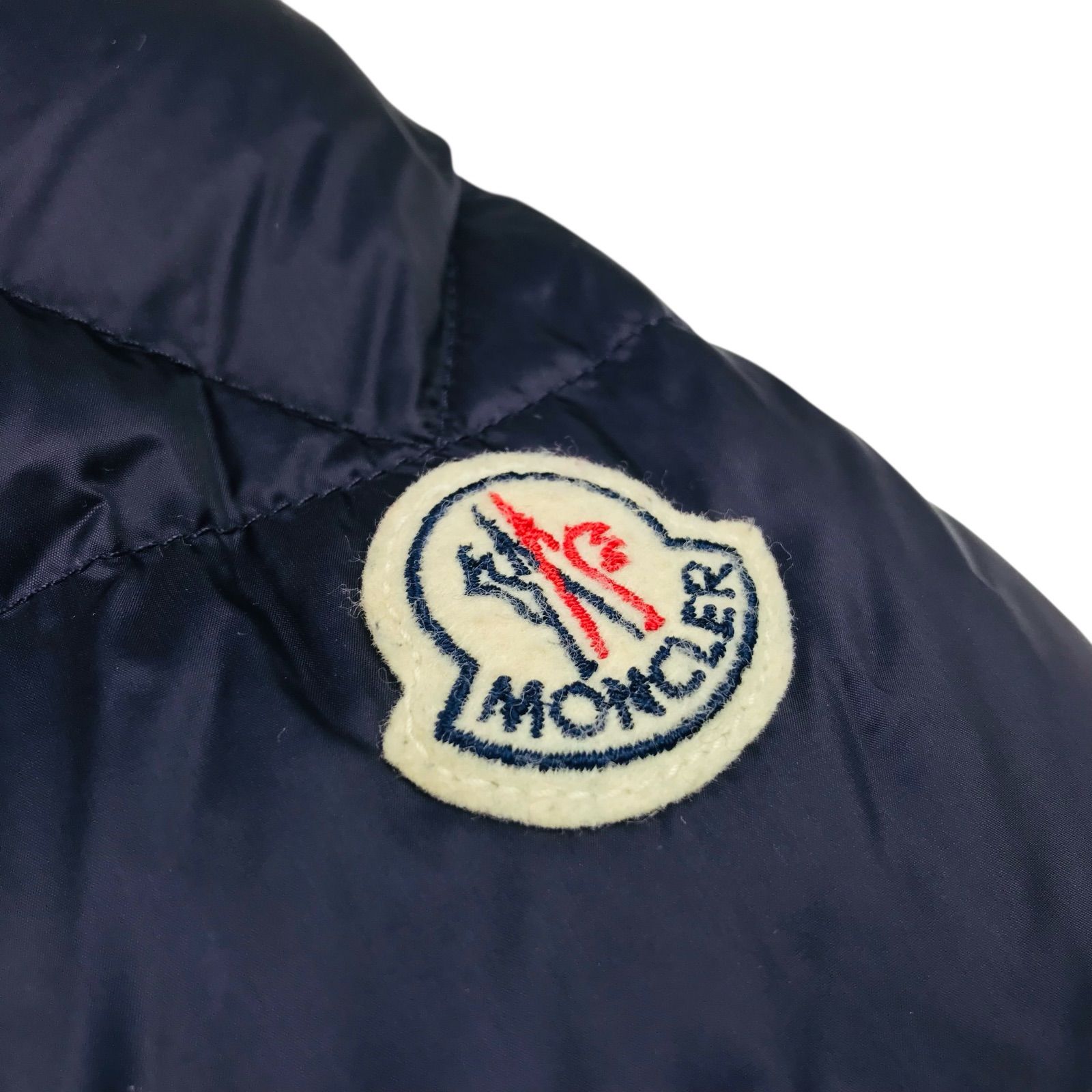 MONCLER モンクレール SERGE ボーイズ ブランドアイコンワッペン フード付き ナイロン フルジップ ダウンジャケット 10 A 140㎝ チルドレン キッズダウンジャケット 秋冬物 カジュアル ブランド アウター
