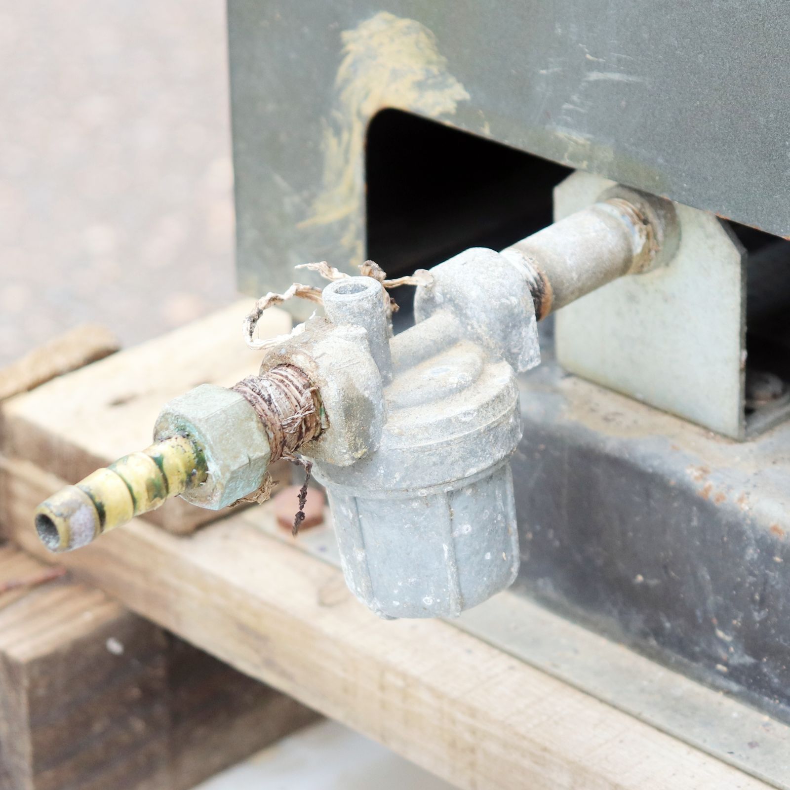  新潟発 ネポン 小型 温風機 KA 321 T 三相200 V ハウスカオンキ 加温機 灯油 NEPON 園芸 暖房 両側下吹型 ヒーター ビニルハウス その他 園芸用品