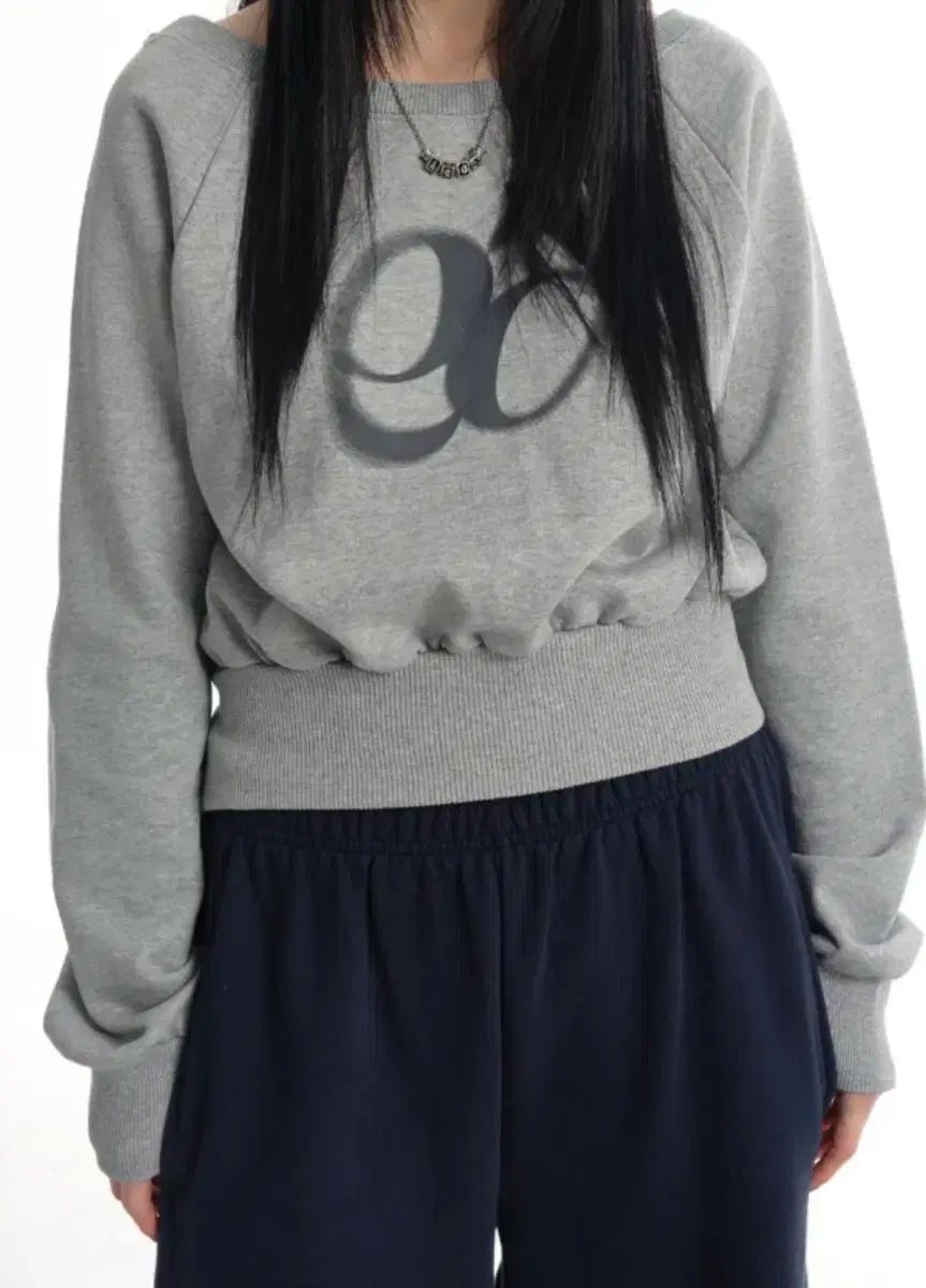 片方オフショルダー