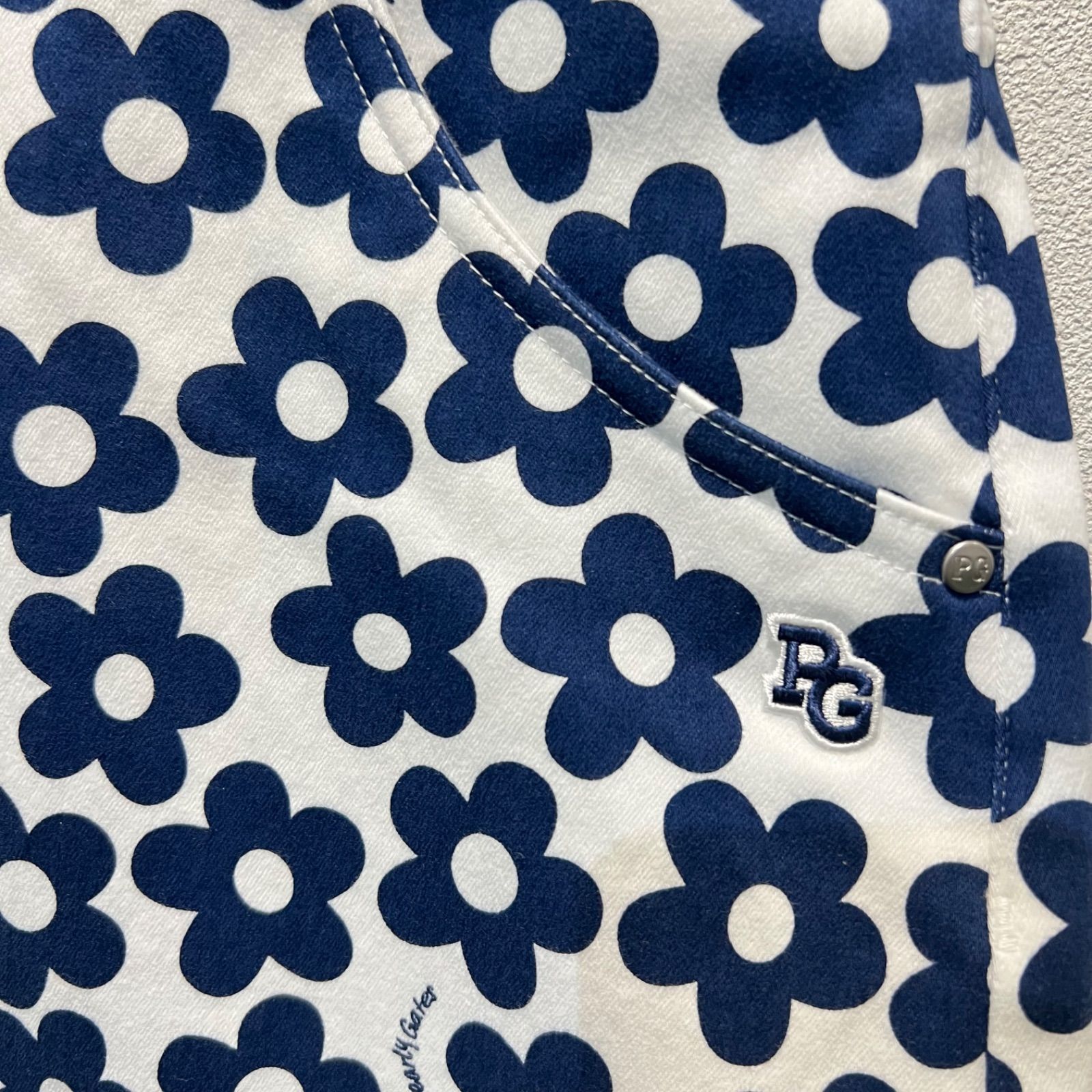 サイト サイズ2️⃣ PEARLY GATES ストレッチサテン表スエードピーチスカート フラット花柄