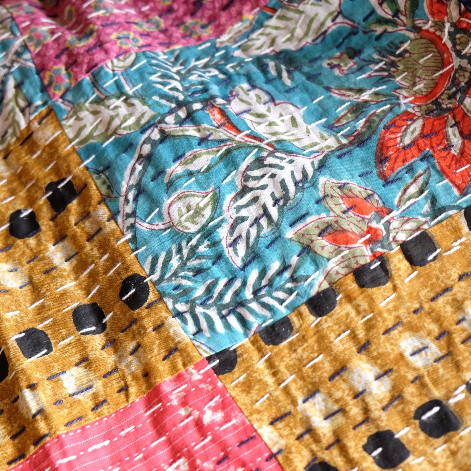 インド綿 グドリ パッチワーク 刺し子刺繍 ブロックプリント マルチ