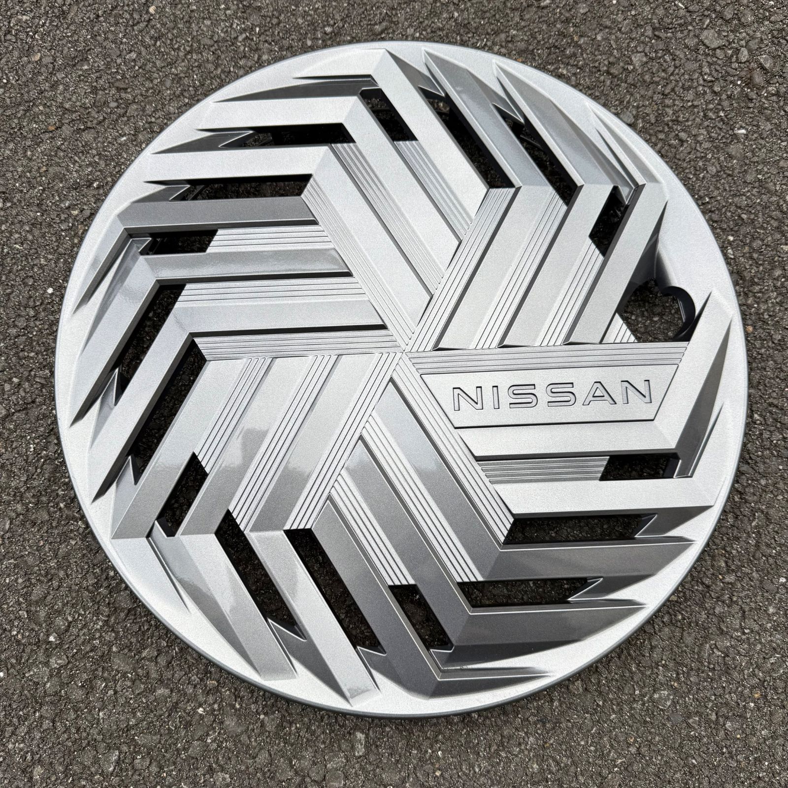 日産 NISSAN ノート E13 純正 16インチ ホイールキャップ 40315 6XV0C