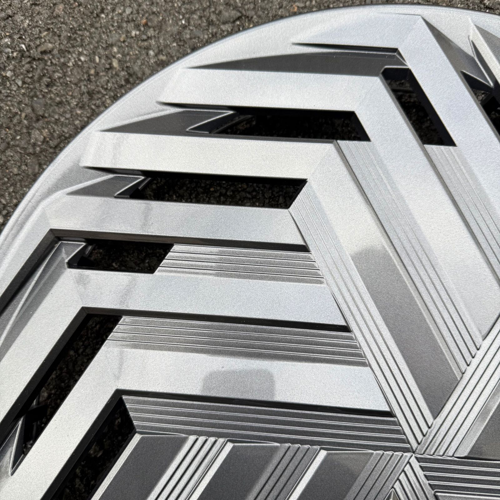 日産 NISSAN ノート E13 純正 16インチ ホイールキャップ 40315 6XV0C