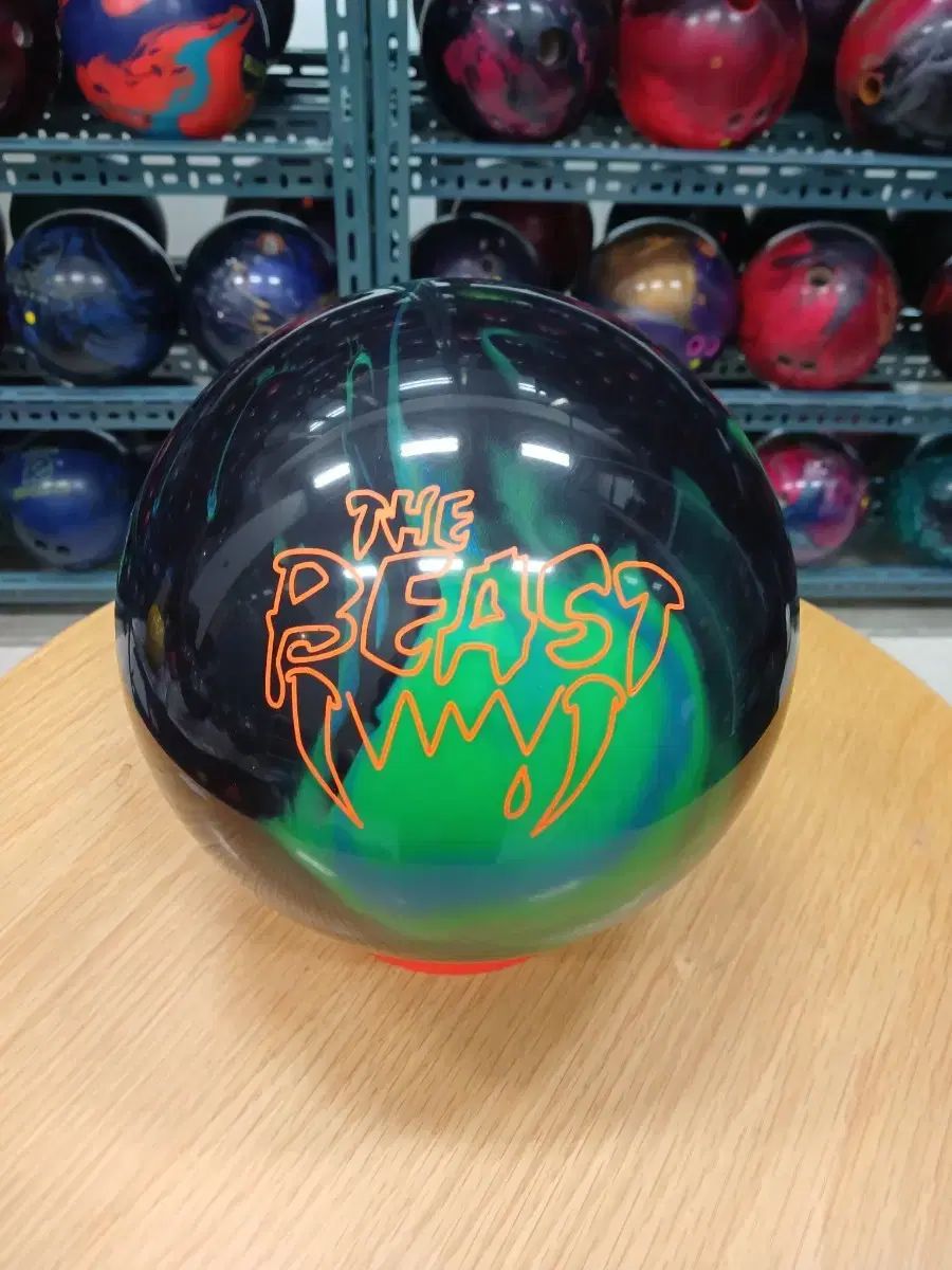 ボーリングボール 復元完 13p ザ ビースト