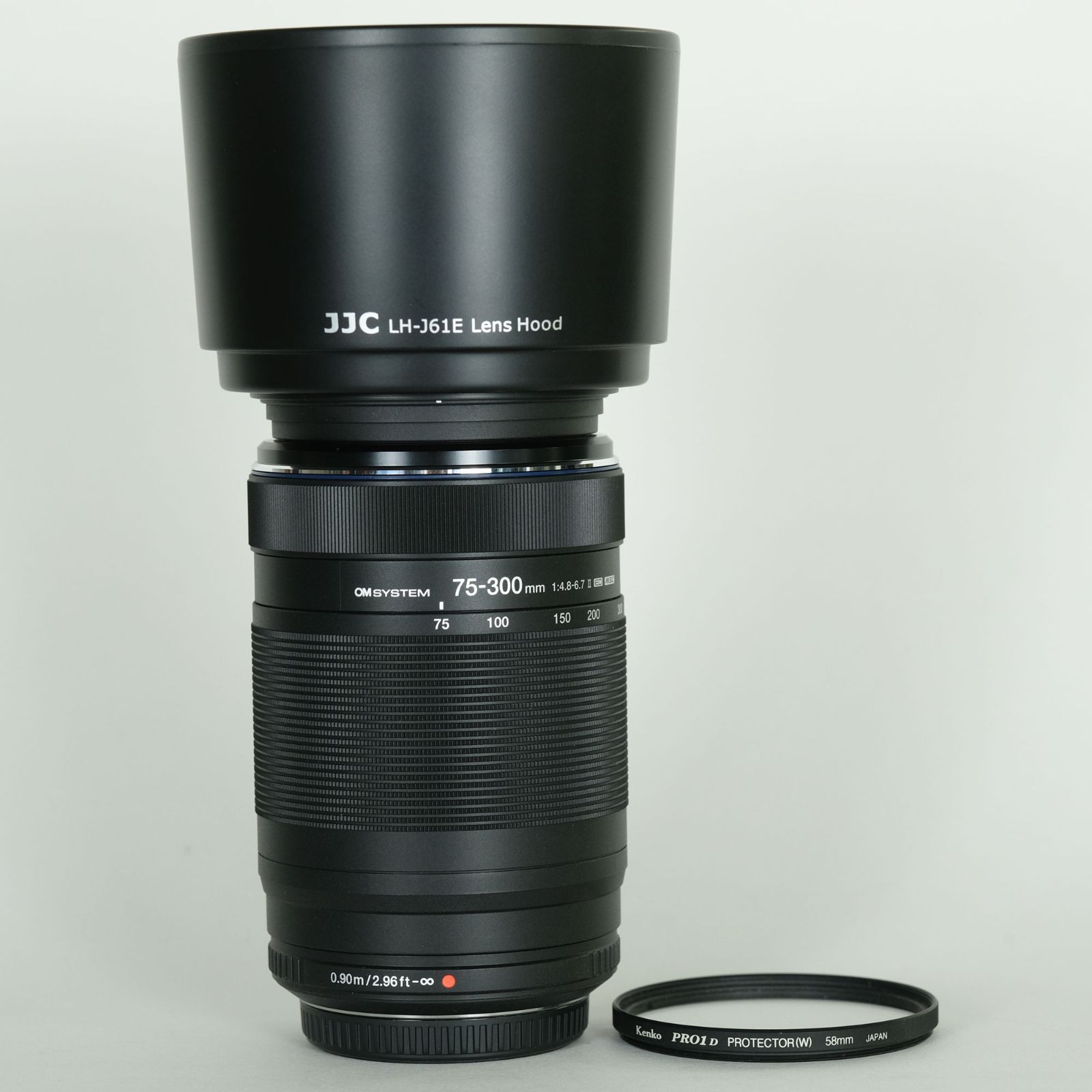 フィルター フード付 OM SYSTEM M.ZUIKO DIGITAL ED 75-300mm F4.8-6.7 II マイクロフォーサーズマウント