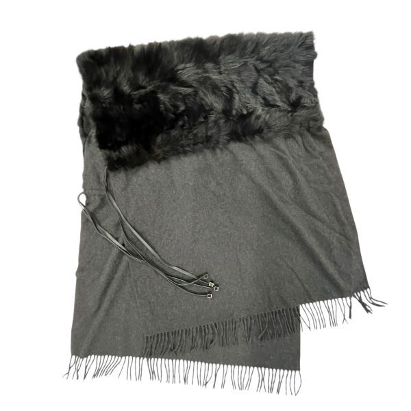 ○ フェンディ FENDI ショール 大判 羽織り アウター 黒 グレー