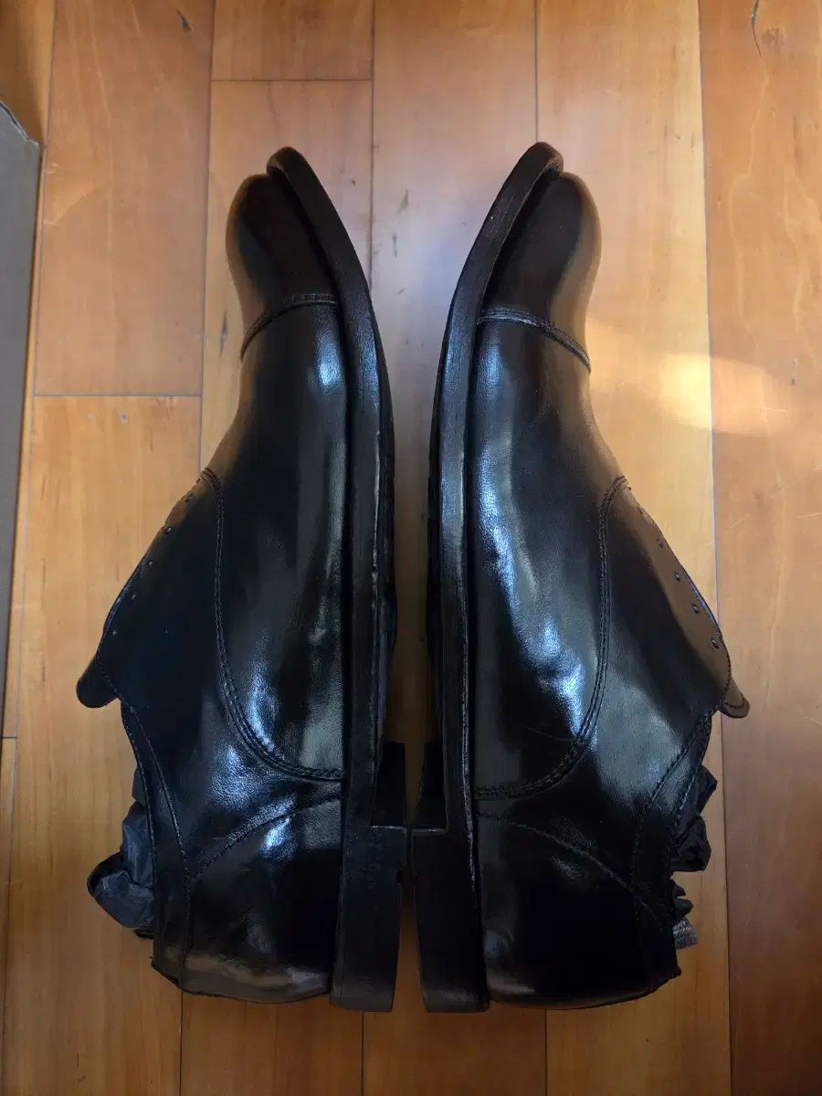  オピッチネ ク ティーベ アナトミア 008 ブラック ローファー ブーツ 革靴