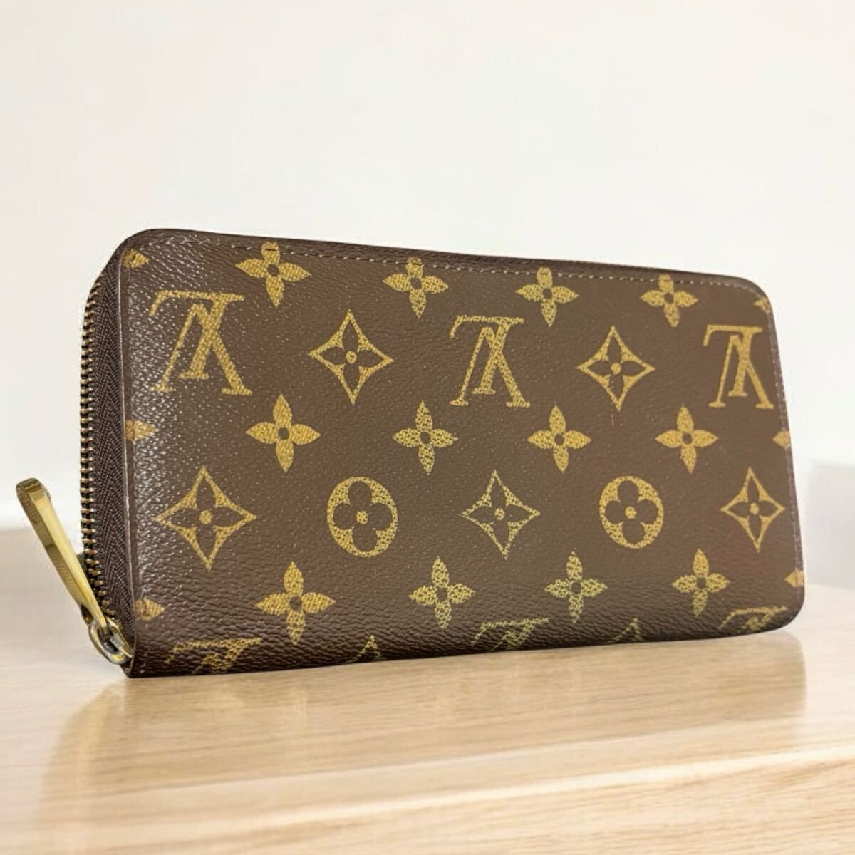 o62 ジッピーウォレット モノグラム 長財布 ルイヴィトン Louis